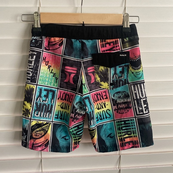 Boys Hurley board shorts - Picture 2 of 5